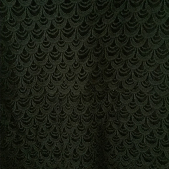 Worn once fish scale top - Picture 2 of 2